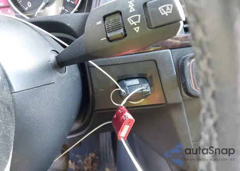 2007 BMW 335Xi z USA, uszkodzony, nr VIN WBAVD53527A008696